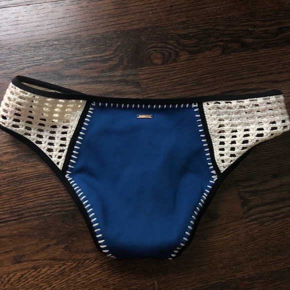 VS Crochet Bathing Suit Bottoms - Picture 2 of 3